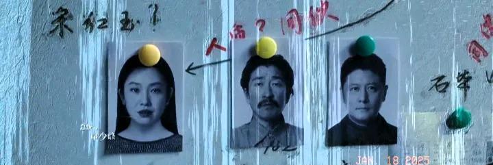 电影《漂白》中王千源的演技真的绝，反侦察加超雄演得太吓人了。第一集凶案现场惊悚感