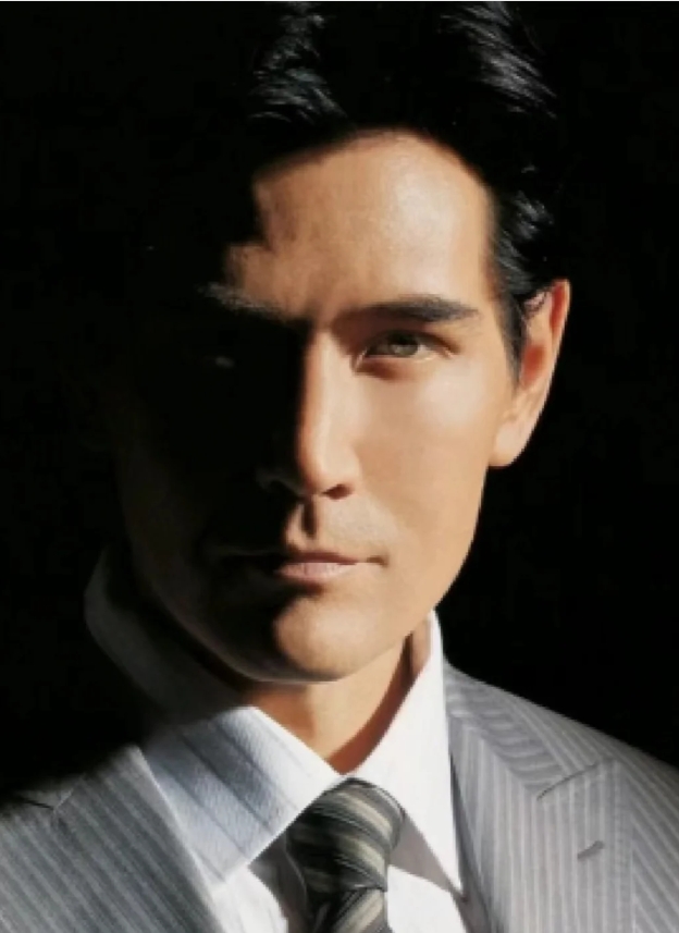 不结婚没伴侣，63岁的他依旧是男人的情敌