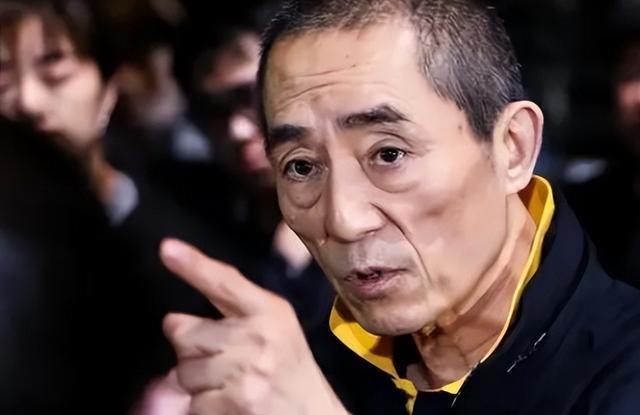 没想到这次，74岁张艺谋换了种方式，让世界再次“刮目相看”！（张艺谋28岁高考）-第24张图片-九妖电影