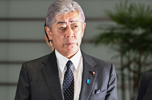 岩屋毅与王毅外长会面后向记者透露