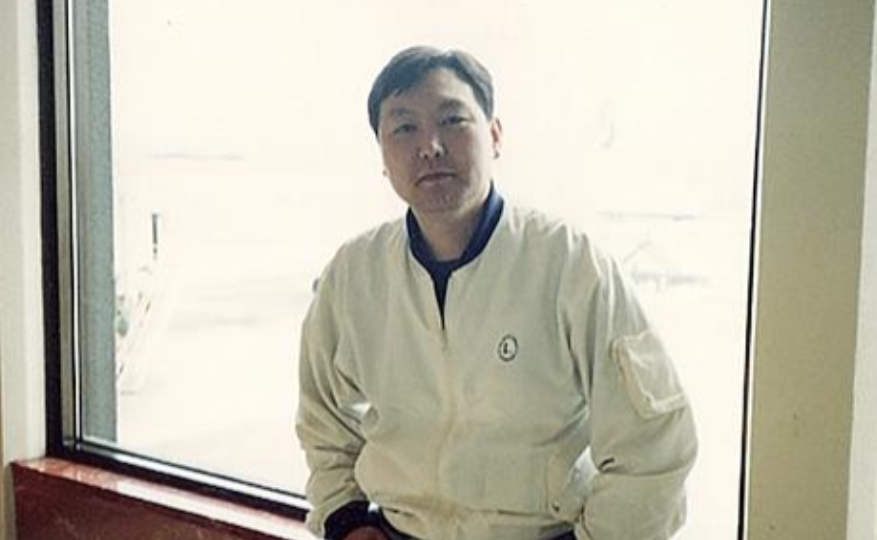 落井下石！韩媒披露金建希花边新闻，还把照片贴出来与尹锡悦对比！
