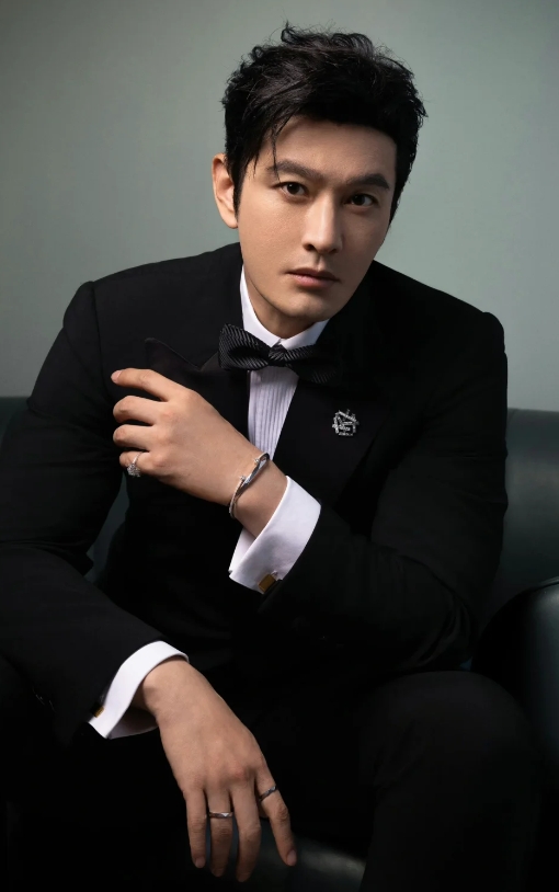 社交媒体线索迷雾：叶珂分享的真相探究