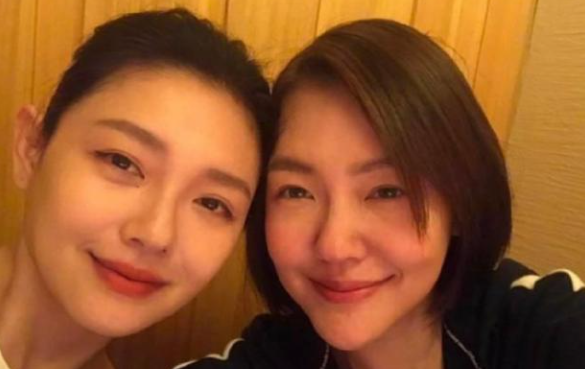 大S，曝出大瓜！

大S通过媒体发声，直接与台湾知名狗仔葛斯齐划清界限，着实曝出