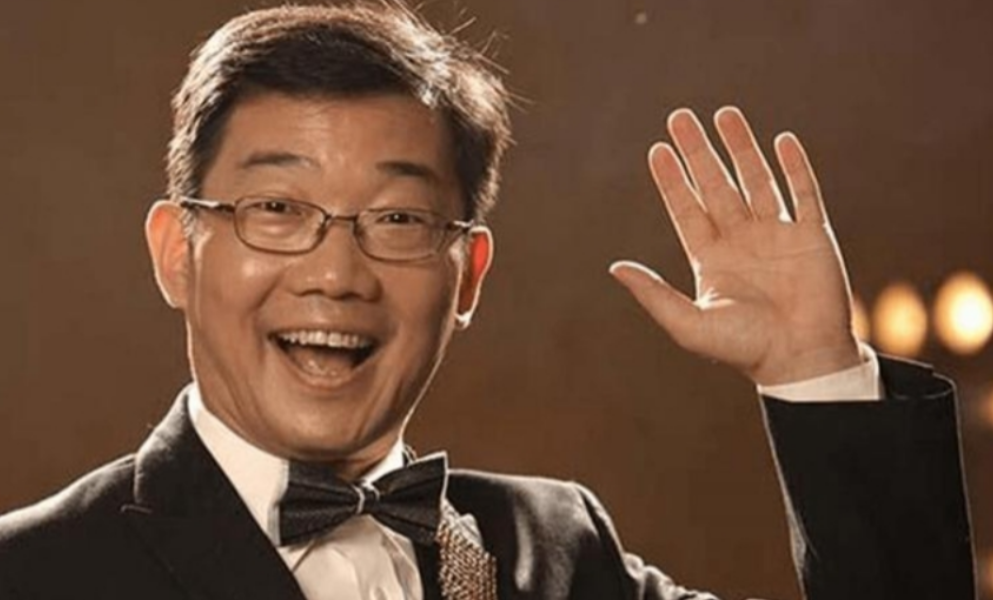 2016年，相声演员大兵开着300万的豪车将一位老人撞翻在地，老人嘴里不停地哀嚎