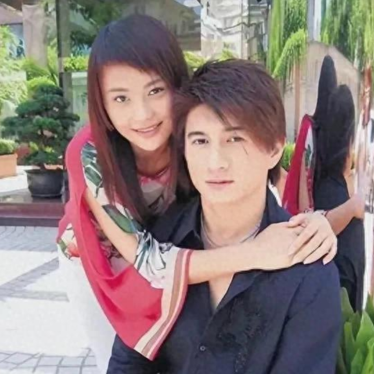 马雅舒内涵吴奇隆折磨人，自己是受害者，反被扒出婚内出轨旧事