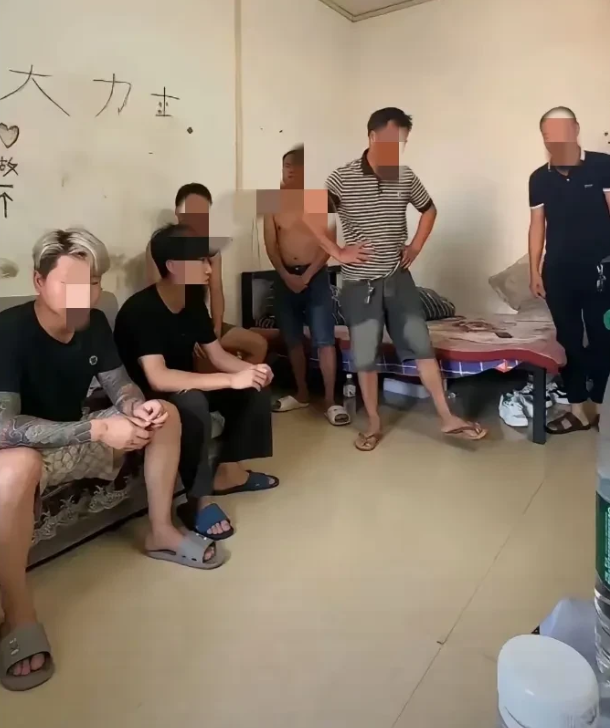 前有光棍村，现有光棍家庭，七子呀，
问题出在哪？七子都不傻，怎么都是单身，
是他