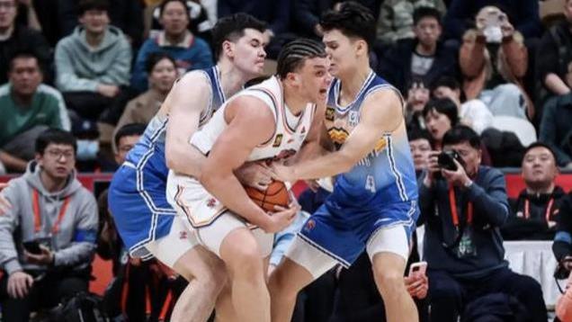 新疆输球揪出2大毒瘤！投篮22中6，正负值-20 最后3分钟简直在犯罪