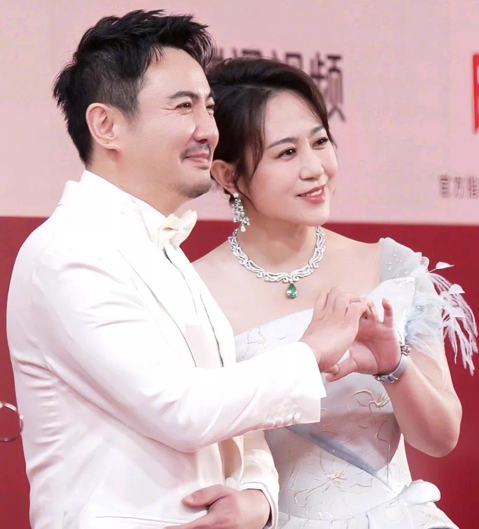 沈腾马丽央视蛇年春晚第二次联排，8他们做对了一件事！
那就是精进自己的才艺！沈