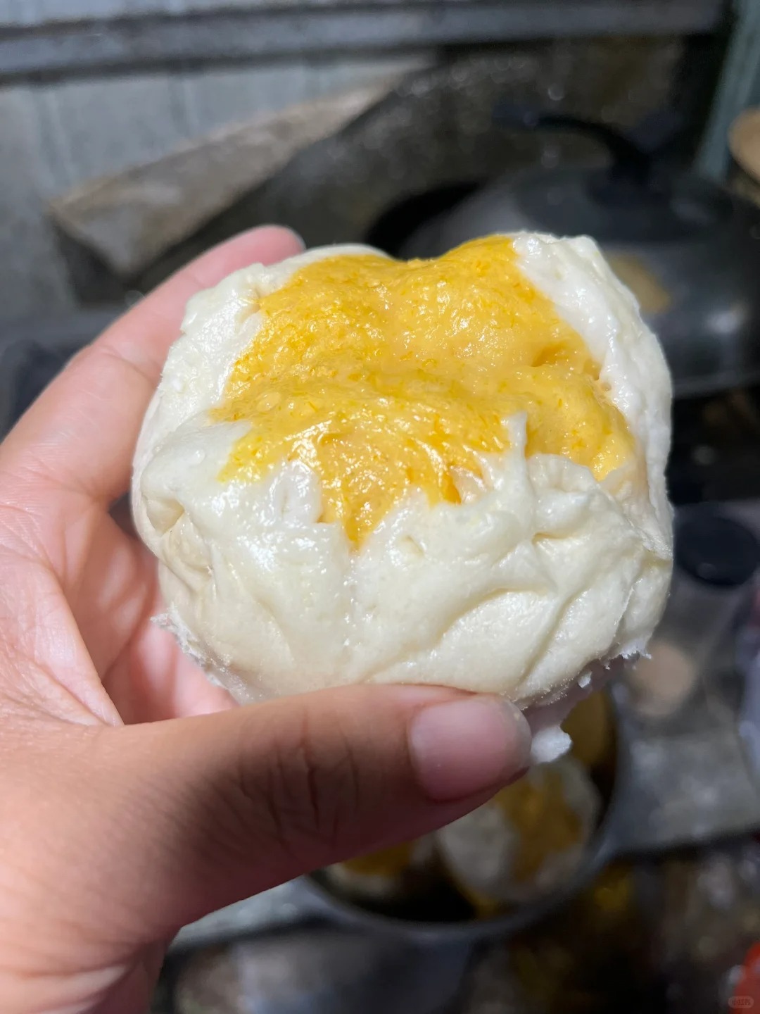 大伯准备来玩，我妈让我不要接待
是这样的，我亲大伯然后计划过几天去北京玩，然后我