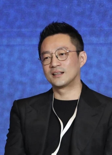 S妈一通电话直接捅破了窗户纸。

S妈深夜电话，直接摊牌。“你心里还有我女儿”，