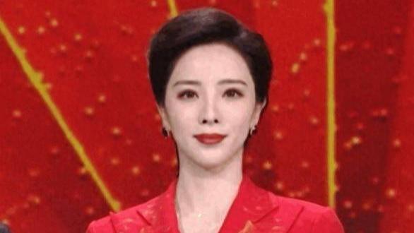 19个月了，从央视辞职的李思思被曝新况：商演4小时赚至少6位数