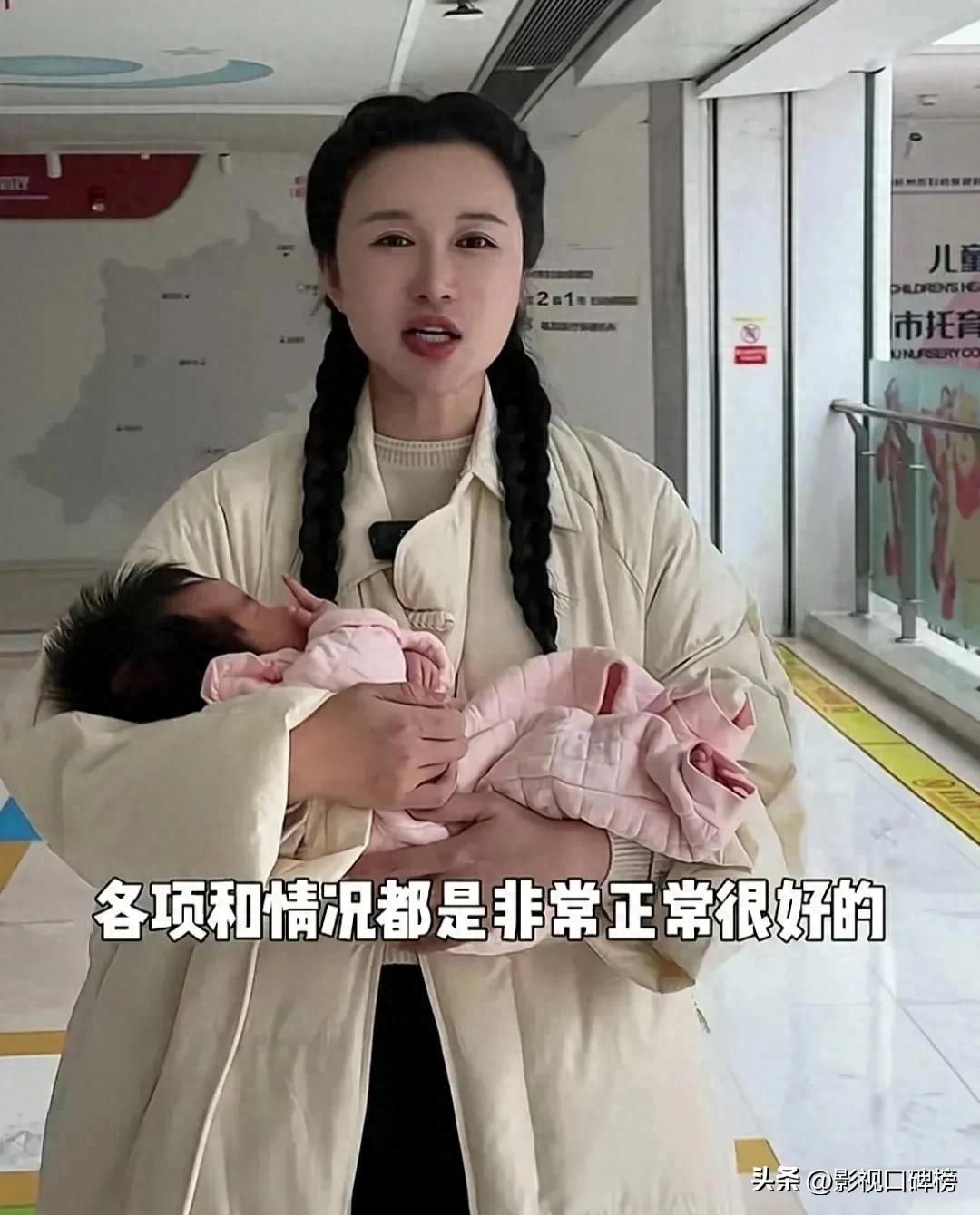 杜星霖42天的小女儿正面曝光，产后的她恢复不错
