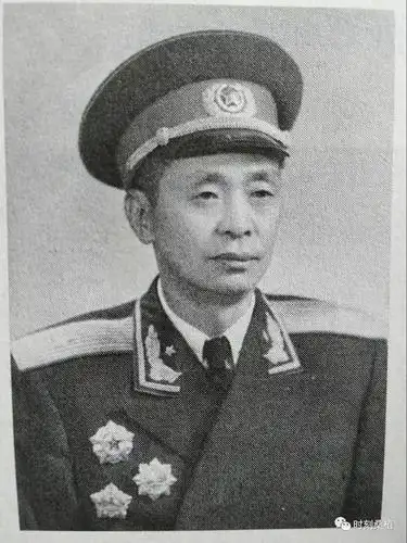 1957年，开国少将甘祖昌态度坚决的向总政治部提出申请：“我脑袋受过伤，不适合当