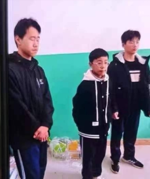 降刑责年龄虽然不能根治，但是至少会比现在好很多吧！

超过12岁以上已经有相对完