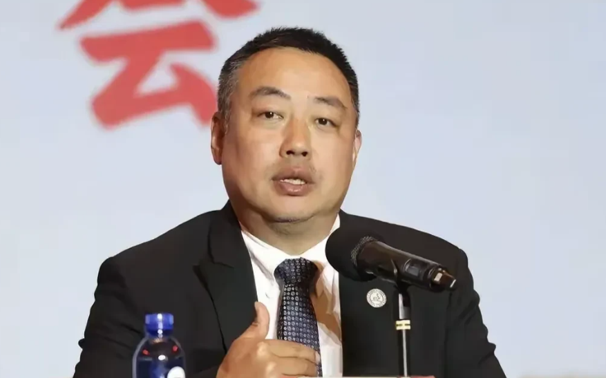 这次刘国梁终于明白了，国乒最缺少的是主心骨！

在最近的国际赛事中，国乒的表现引