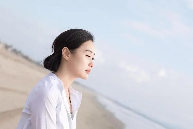 陈建斌吴越蒋勤勤：三角恋情与各自人生