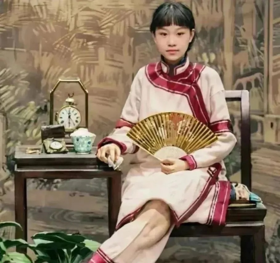 晚清最美花魁，被慈禧骂作妲己
#浪漫生活的记录者 ​晚清最美花魁，被慈禧骂作妲己