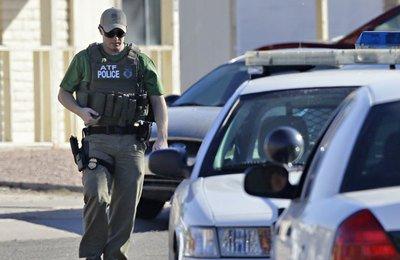 亚利桑那州大规模枪击事件使人感到不安