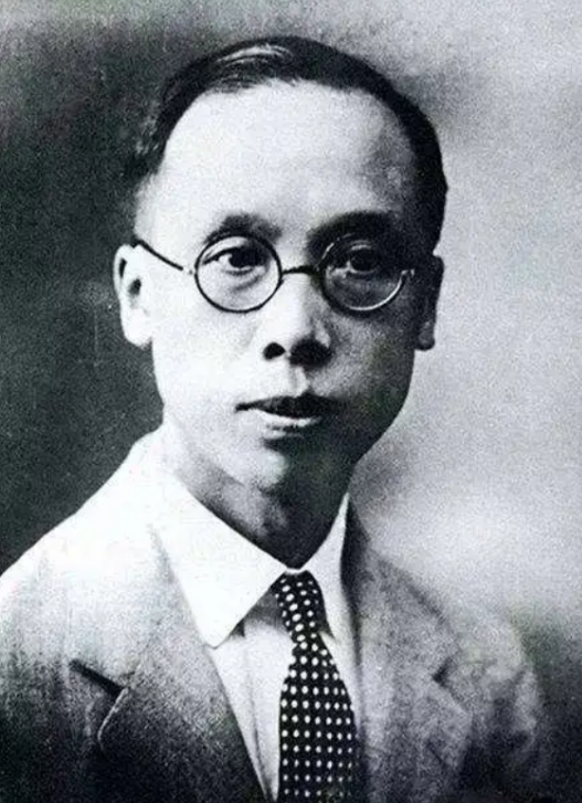 他让中国人民摘下了“食土民族”的屈辱称号，让中国人吃上了精盐，离世时，整座城的百