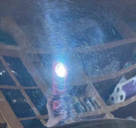 很多人劝我不要在室外洗车，告诉我会产生太阳纹，我觉得有就有呗 ，车子交通工具而已