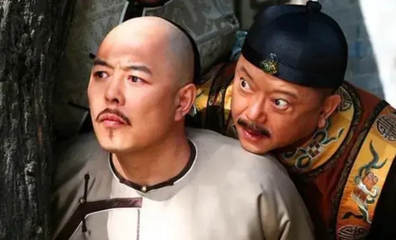 为什么乾隆明知道和珅是巨贪，却不处理他？

1、乾隆由于前朝的苛政，所以整个治理