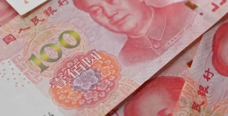 儿子太不像话，霸占九旬老母70万元养老钱，法院判决后还不服……

上海，一大妈把