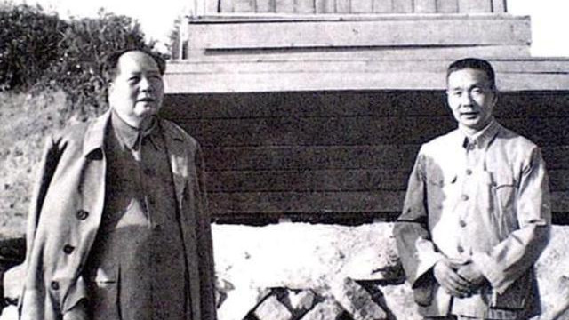 76年许世友去毛主席故乡，喝酒时女儿上前耳语，许世友：我不喝了