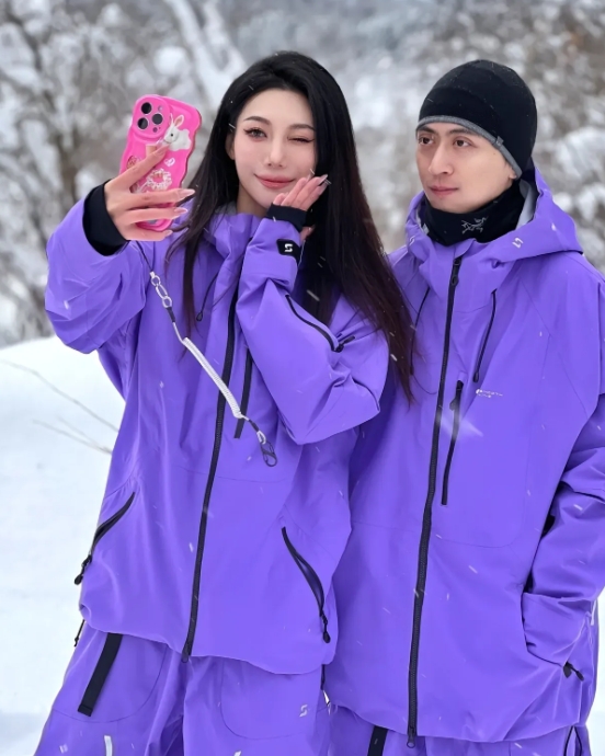 这姑娘胆子太大了：没错，我和秦奋在一起。
这样的话，她也敢说出口。
一个抖音名字