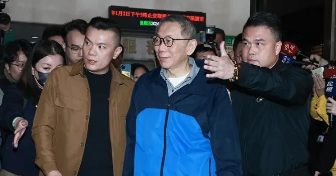 黄国昌曝柯文哲“关4个月反应变慢”？专家：封闭环境刺激少

台北地方法院26日召