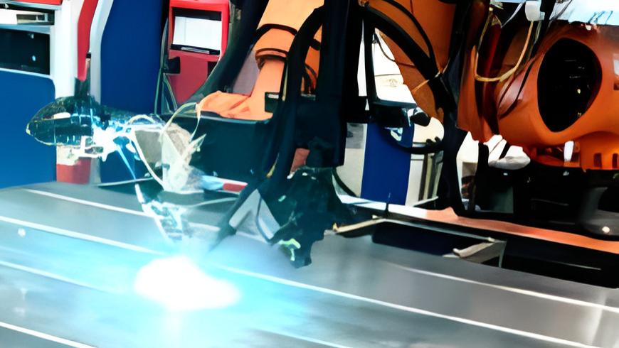 如何选择适合焊接自动化的设备和技术？