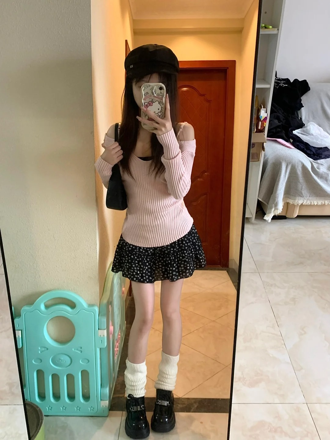 啊啊啊这套好有古早内味
这个上衣太米了 搭碎花裙好好看！！