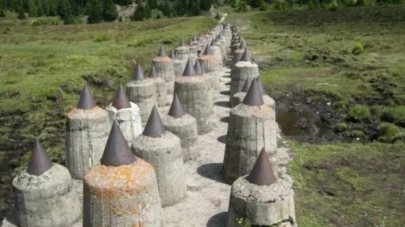 预防被闪电战，拉脱维亚在拉与白俄、俄罗斯的边境狂砸 3.26 亿 美元安装反坦克