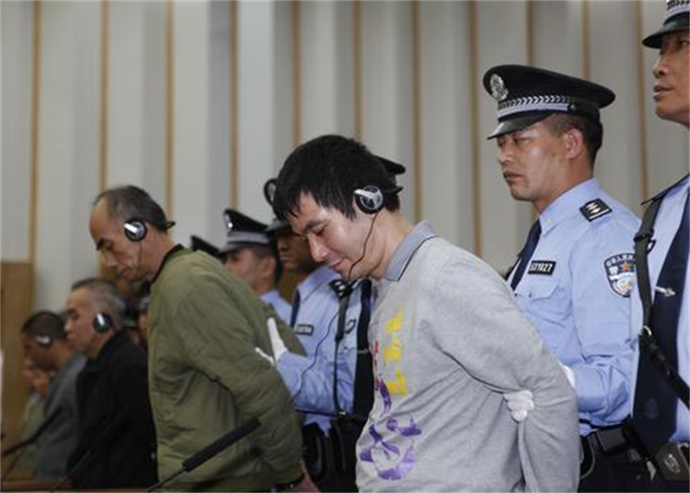 2013年，即将被押赴刑场的糯康，此时的他一脸的懊悔