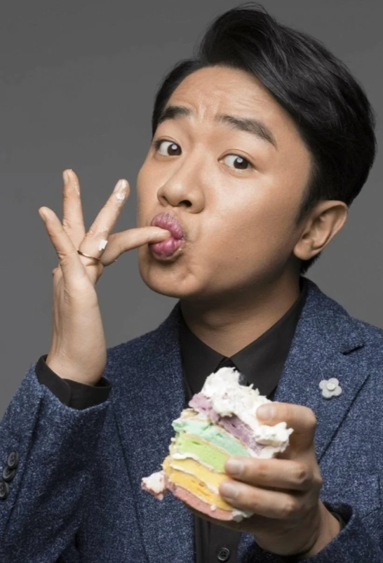 王祖蓝李亚男分居？婚姻状况引猜测