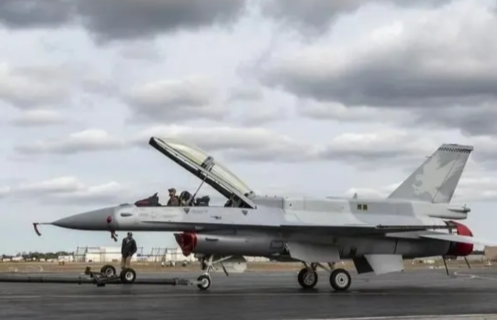 F16时代即将终结，这是美国人自己说的。为什么呢？
F16是六十年代末、七十年代