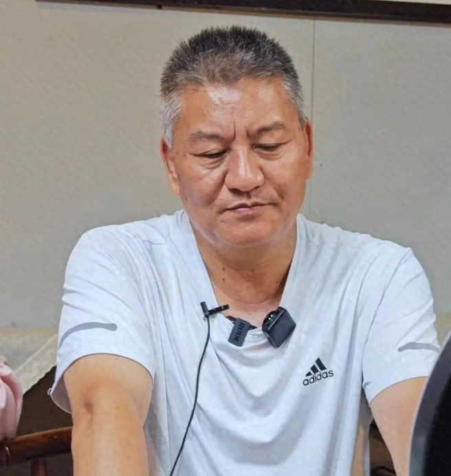 遗憾！被称作“高考钉子户”的梁实再次与大学校园失之交臂。在刚刚结束的第28次高考