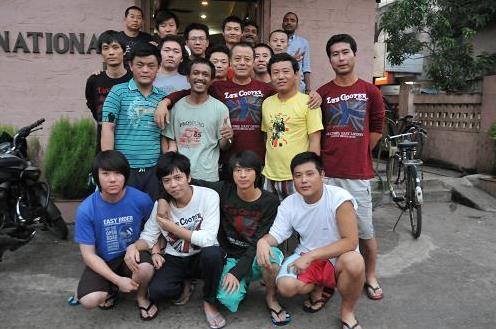 2013年，一艘中国籍货轮在印度洋海域不幸沉没，船上的17名中国船员全都被强风吹