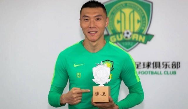 巴顿续约津门虎，历经沉浮成球队功勋，未来可期