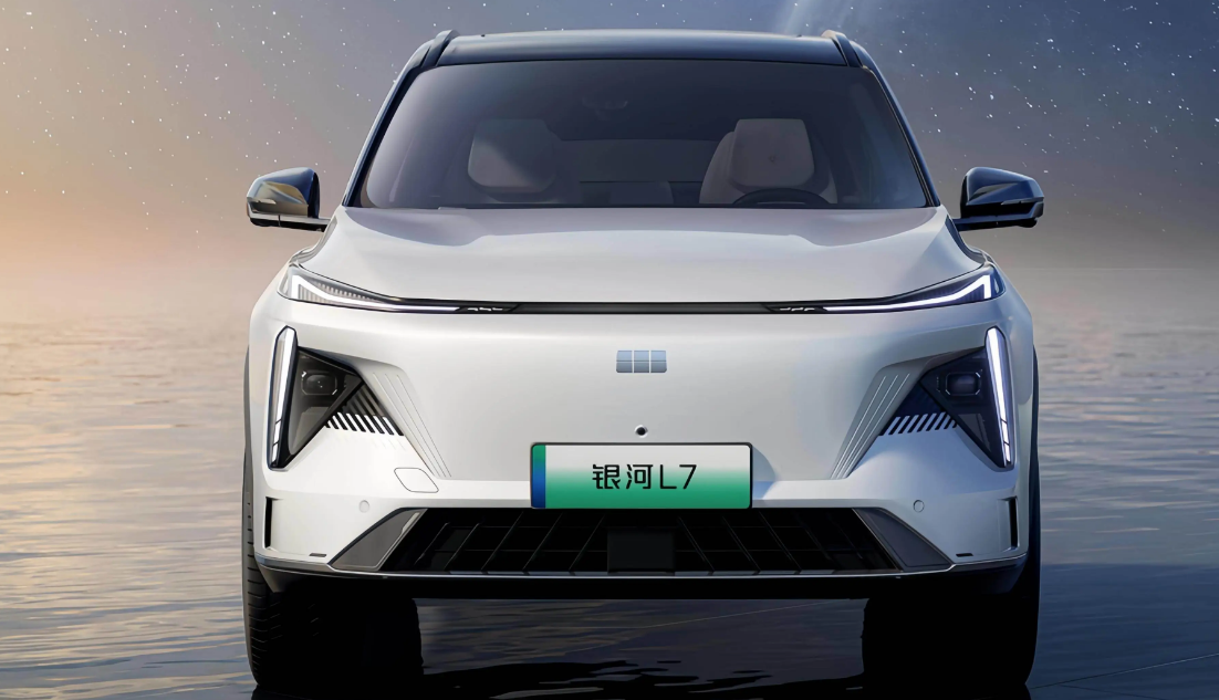 宋Plus:13.98万，性价比杀手。
银河L7:13.97万，我才是性价比杀手