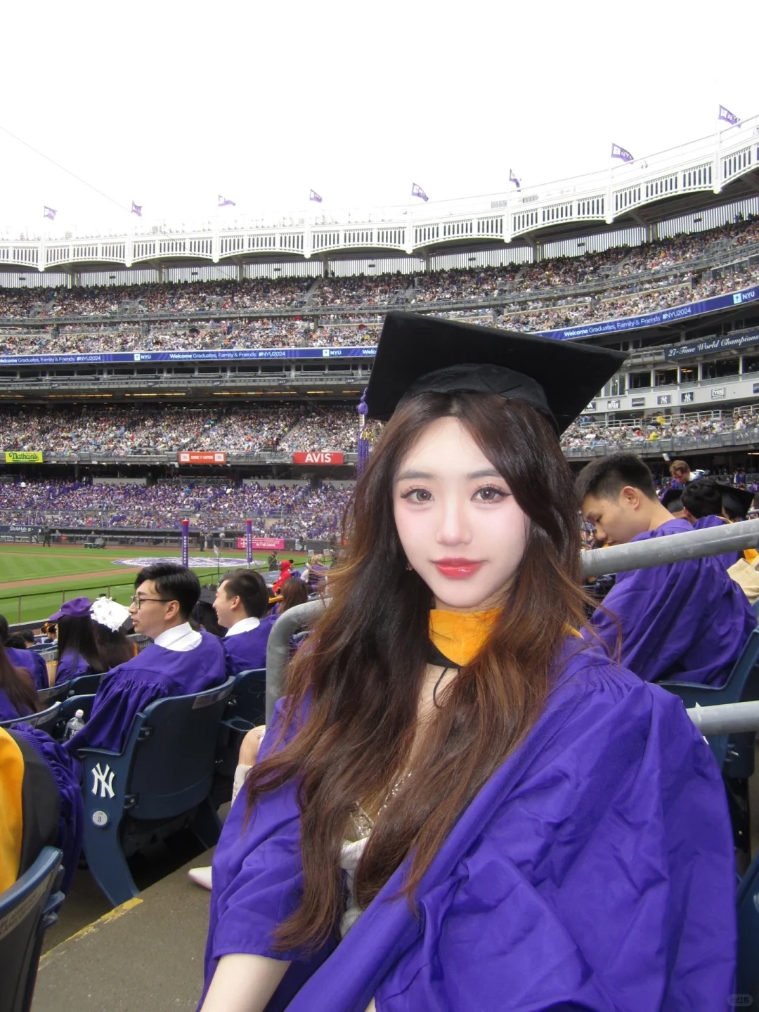 🎓人无法同时拥有青春和对青春的感受
虽然很早就拍了单独的毕业照但是好像更快发出