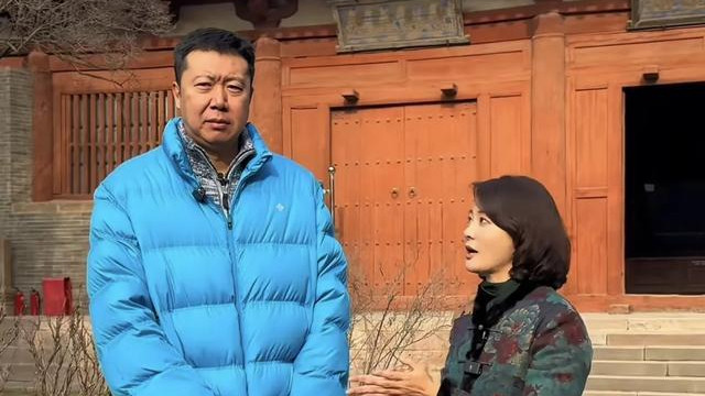 刘芳菲王治郅游山西五台山佛光寺，刘芳菲念资料不专业不如王治郅