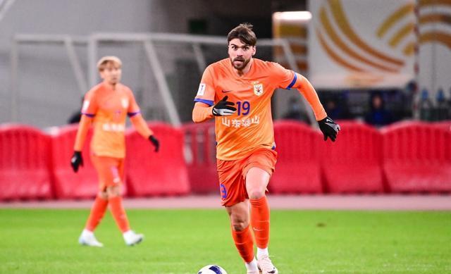 锐评山东泰山：3人尚可3人差，崔康熙赌气，04能否让俱乐部清醒