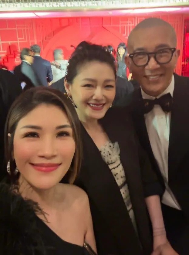 哎，最近娱乐圈真是… 大S去世的消息，真让人唏嘘不已！说起来，这趟日本之旅，原本