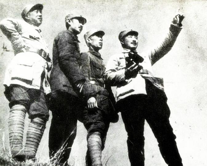 抗战中，日军突然向120师发起猛攻，进占当天，忽然撤退，按兵不动。张宗逊纳闷：“