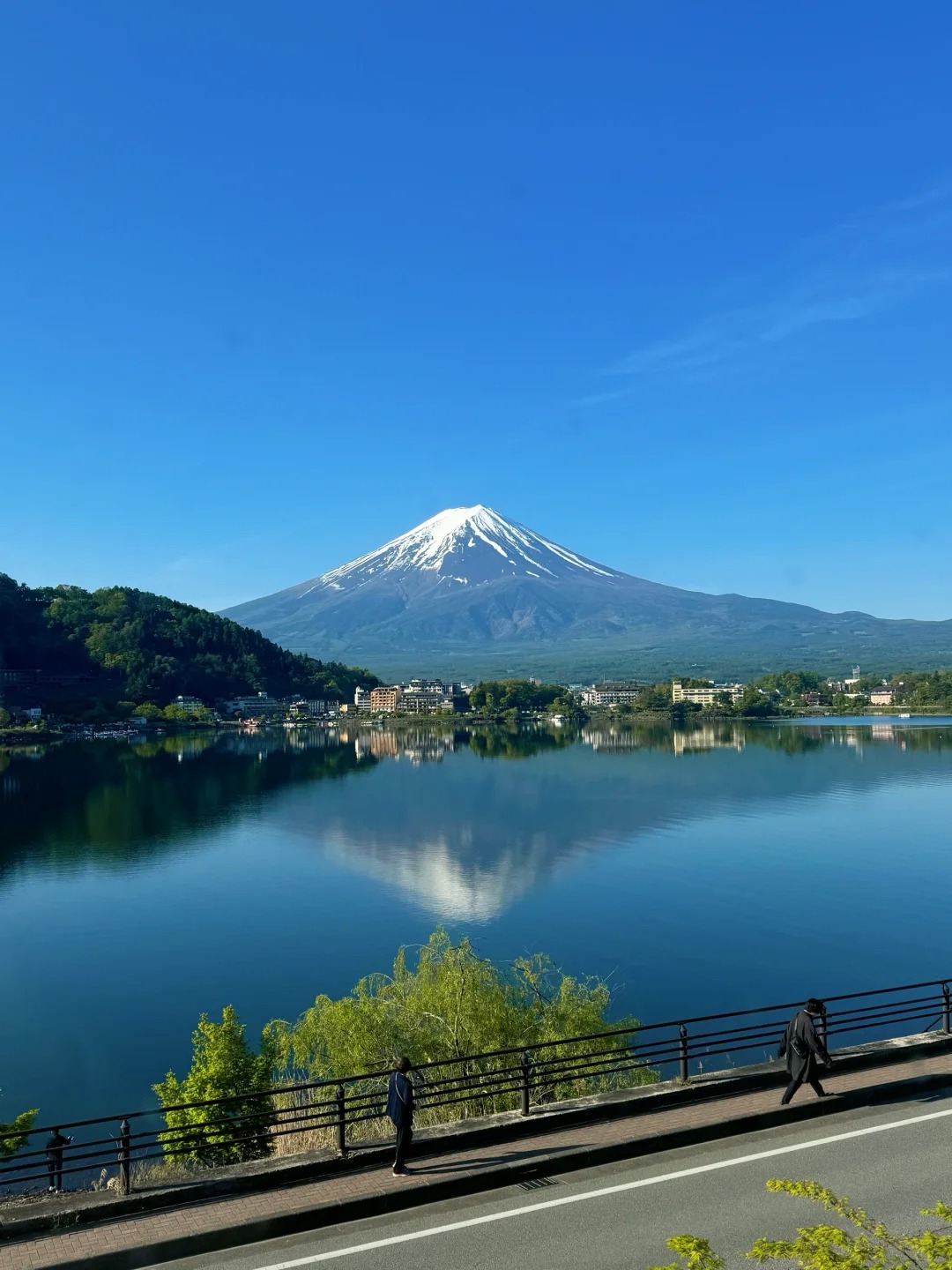 5.5河口湖富士山，能见度绝赞
前方速报发来，5.4-5.5能见度炸裂了，一朵云