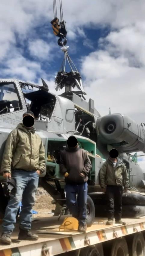 三哥真不愧是三哥！虽然造不出阿帕奇这样的重型武直，但是把阿帕奇拆成零件三哥还是非