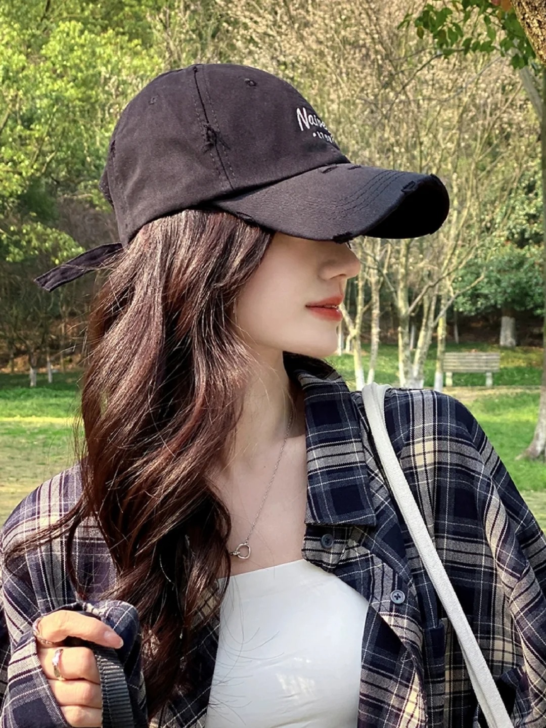 待到春和景明，这一身好清爽呀
帽子焊头上出门啦