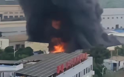 韩国失火的电池厂里面，大部分都是中国籍员工，目前已经有19个中国人死亡了。

咱