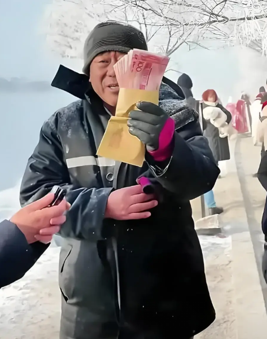 吉林大爷垫3700元救助重伤重庆女游客的剧情反转了？就这么说吧：

重庆文旅发布