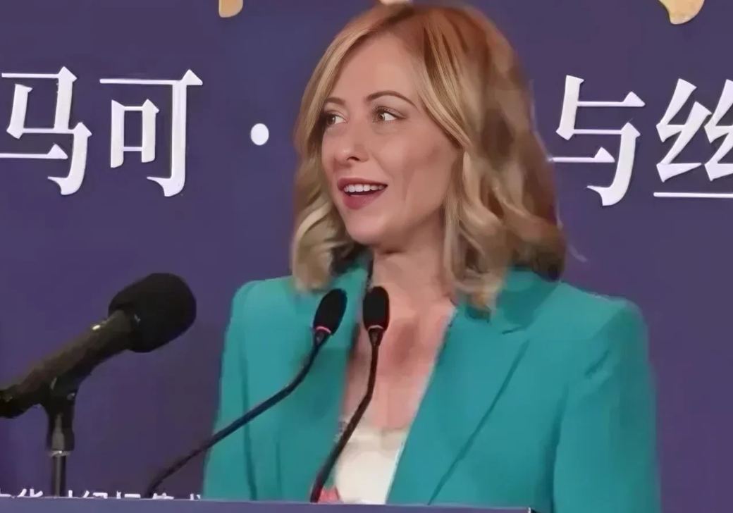 8月1日，梅洛尼发写下：“北京之行，硕果累累，意中两国整装待发！特别是在经贸领域